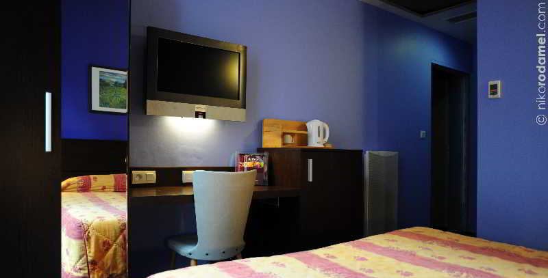 Urban Style, Hotel Le Cheval Noir, Saint-Etienne Eksteriør bilde